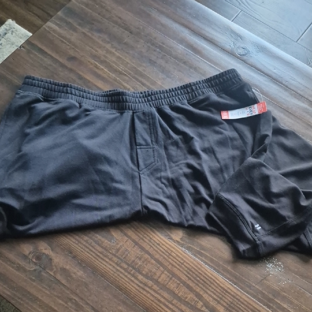 NWT HUE Relaxed Lounge Joggers